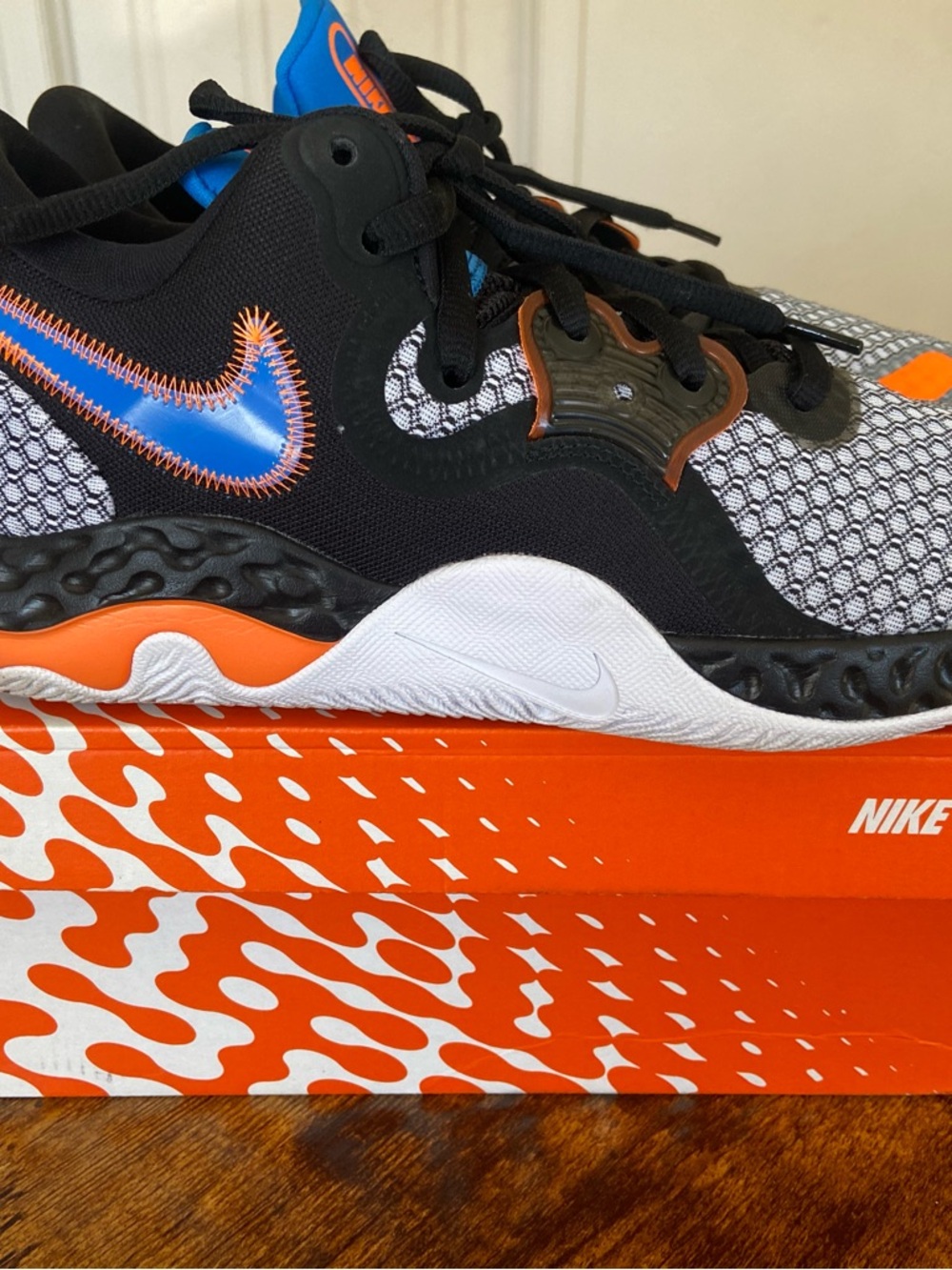 Men Nike Sneakers in Black, Blue & Orange